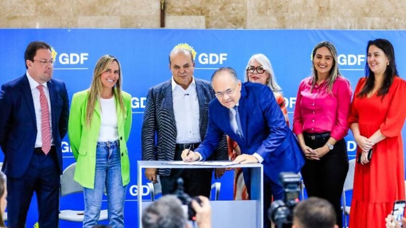GDF vai construir usina fotovoltaica para atender 400 escolas públicas no DF com energia limpa
