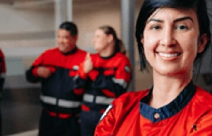 Grupo de emergência oferece 115 vagas na área de saúde. Grupo de emergência oferece 115 vagas na área de saúde.