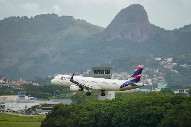 Latam ampliará itinerários entre Brasília e Vitória