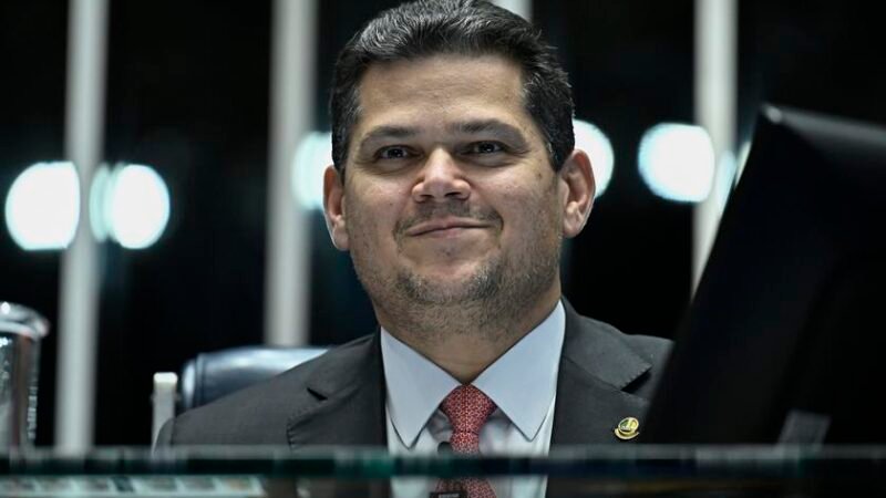 ABRAPCH apoia Alcolumbre e desmente aumento na conta de luz com novo marco legal da energia ABRAPCH apoia Alcolumbre e desmente aumento na conta de luz com novo marco legal da energia