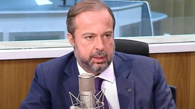 “Frankenstein Legislativo”: Ministro de Minas e Energia, Alexandre Silveira, Alerta Contra Fatiamento da MP 1.300 “Frankenstein Legislativo”: Ministro de Minas e Energia, Alexandre Silveira, Alerta Contra Fatiamento da MP 1.300