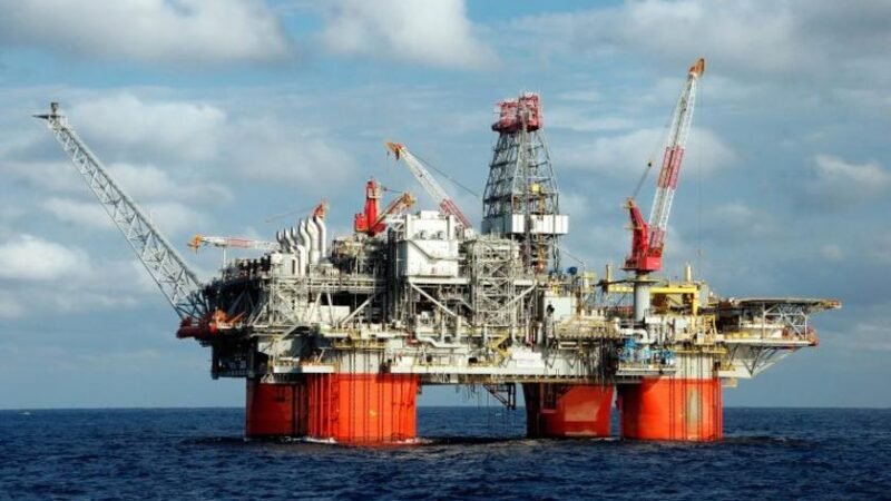 Lula sanciona Leilão de Óleo e Gás do Pré-Sal gera debate entre Receita e Transição Energética Lula sanciona Leilão de Óleo e Gás do Pré-Sal gera debate entre Receita e Transição Energética