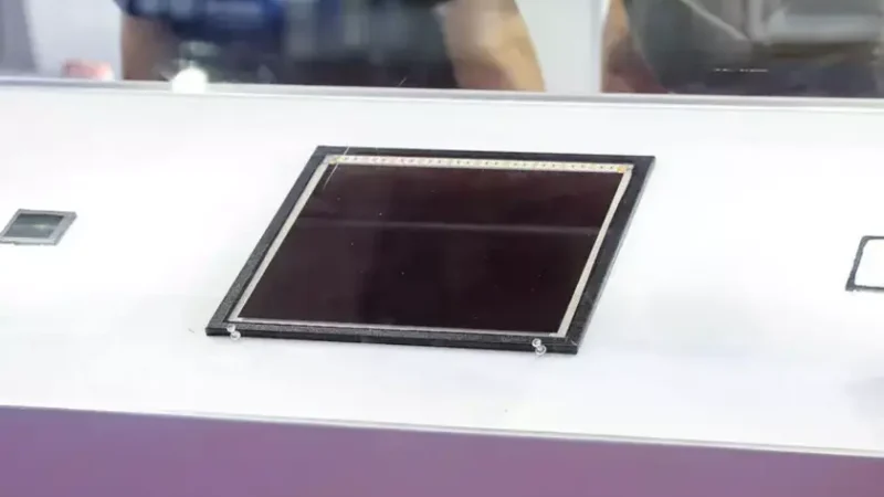 Painel Solar de Perovskita: China Sai na Frente e Inicia Produção em Massa Painel Solar de Perovskita: China Sai na Frente e Inicia Produção em Massa