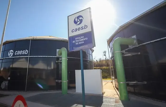 A nova água já corre nas veias da cidade