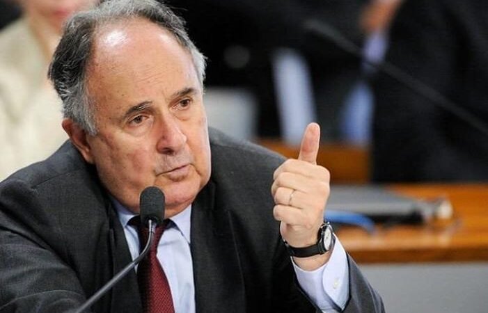 Cristovam Buarque na disputa pela Câmara dos Deputados