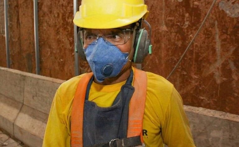 Gigante da construção abre quase mil vagas