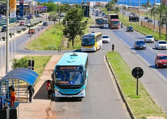 Governadores solicitam adiamento de aumento das passagens de ônibus