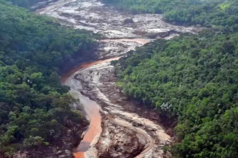 Governo destina verba milionária para cidades afetadas por desastre ambiental em ES e MG