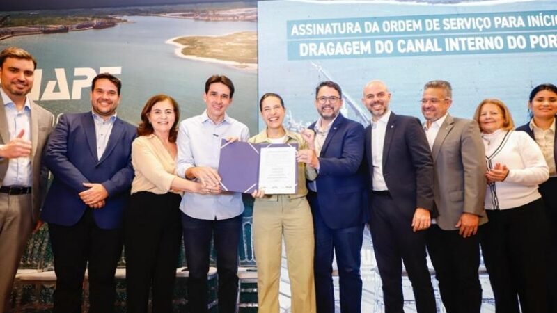 Ministro Silvio Costa Filho autoriza início da dragagem do canal interno de Suape