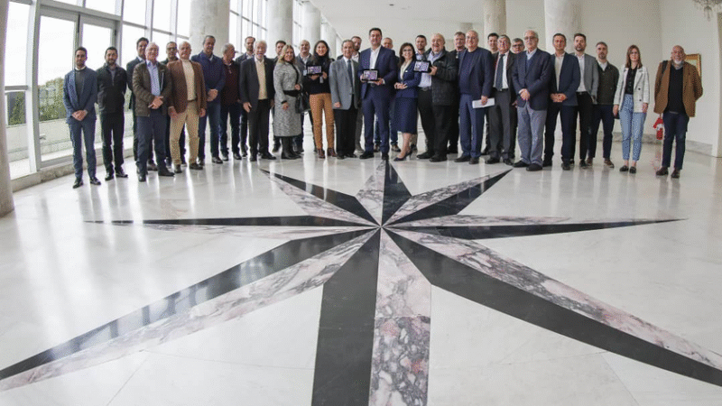 Paraná receberá 1.1 bilhão e investimentos em PCHs nos próximos dois anos