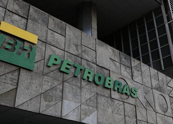 Petrobras Aprova Construção de Quatro Navios