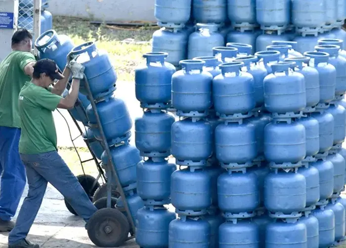 Petrobras vai retomar distribuição de gás de cozinha