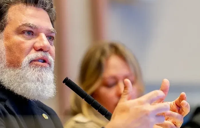 Pleito por reforço de pessoal na saúde e educação gera demanda de deputados distritais.