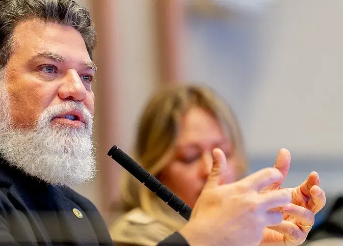 Pleito por reforço de pessoal na saúde e educação gera demanda de deputados distritais.