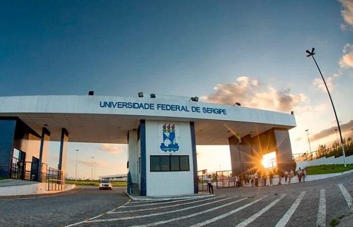 Vinte e quatro oportunidades abertas na Universidade Federal de Sergipe para professores Vinte e quatro oportunidades abertas na Universidade Federal de Sergipe para professores
