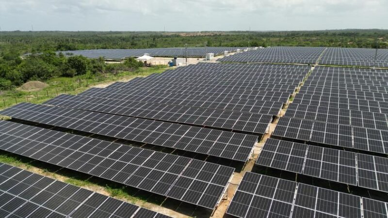 Assinatura de energia solar vira alternativa acessível para consumidores do Norte e Nordeste economizarem na conta de luz