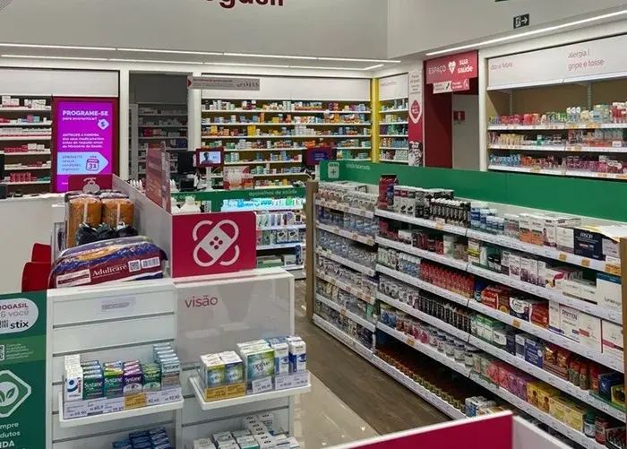 Farmácia gigante abre 3.600 portas