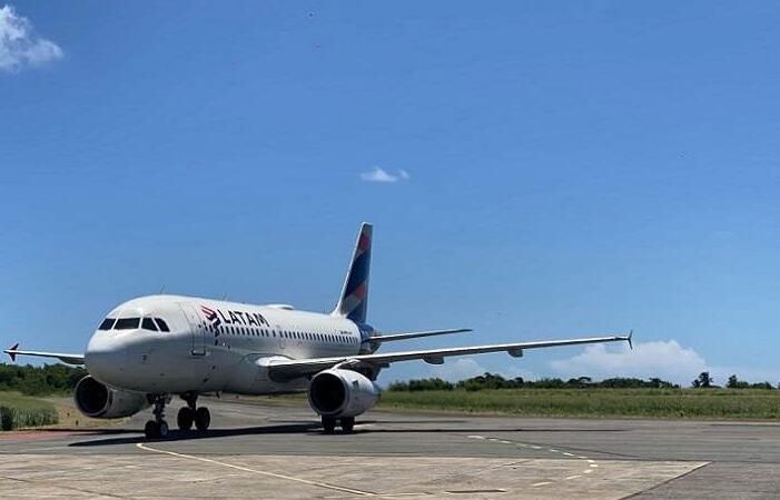 Latam Anuncia Compra de 74 Aeronaves da Embraer Latam Anuncia Compra de 74 Aeronaves da Embraer