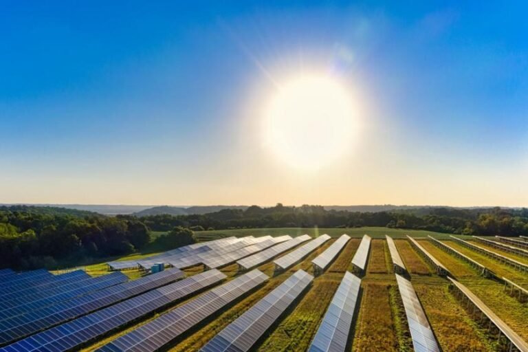 Mercado livre de energia dobra em dois anos e se torna alternativa estratégica para empresas