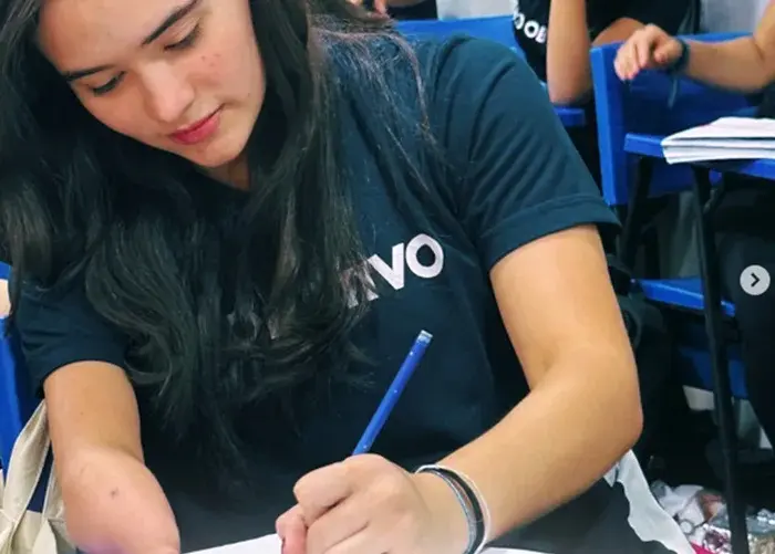 Oportunidades de Estudo Gratuito para Alunos Talentosos