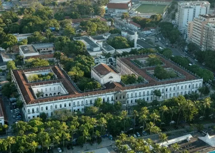 Vagas para Professor na Universidade do Rio de Janeiro