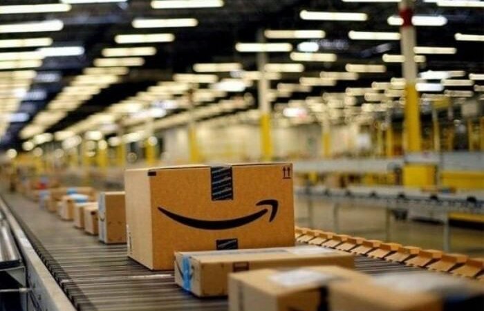A Amazon planeja substituir funcionarios humanos por maquinas automaticas A Amazon planeja substituir funcionarios humanos por maquinas automaticas
