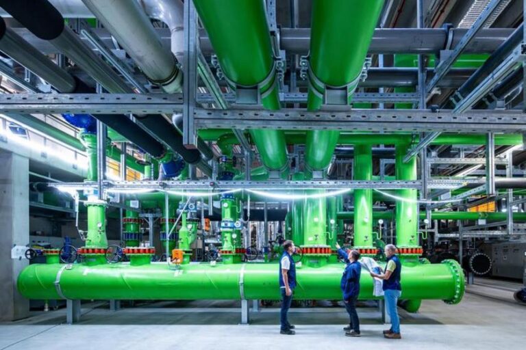 BMW Group conclui construção de Centro de Energia na planta de Irlbach-Straßkirchen, na Alemanha