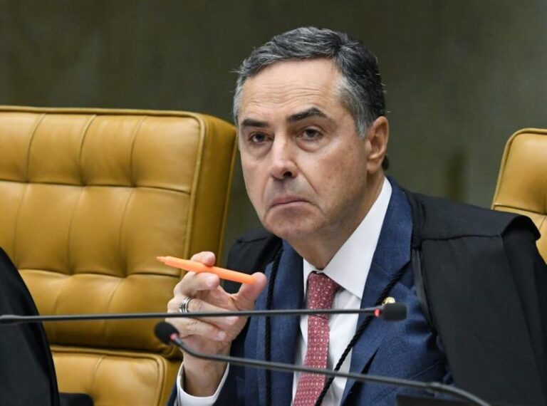 Barroso deixa o STF e leva 46 mil mensais
