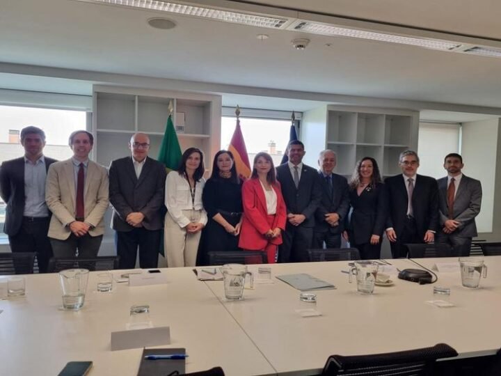 Brasil e Espanha firmam cooperação para avançar na irrigação sustentável Brasil e Espanha firmam cooperação para avançar na irrigação sustentável