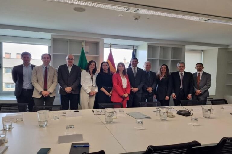 Brasil e Espanha firmam cooperação para avançar na irrigação sustentável