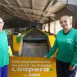 Cooperativa Recebe Equipamento de Esteira para Triagem de Materiais Reciclaveis