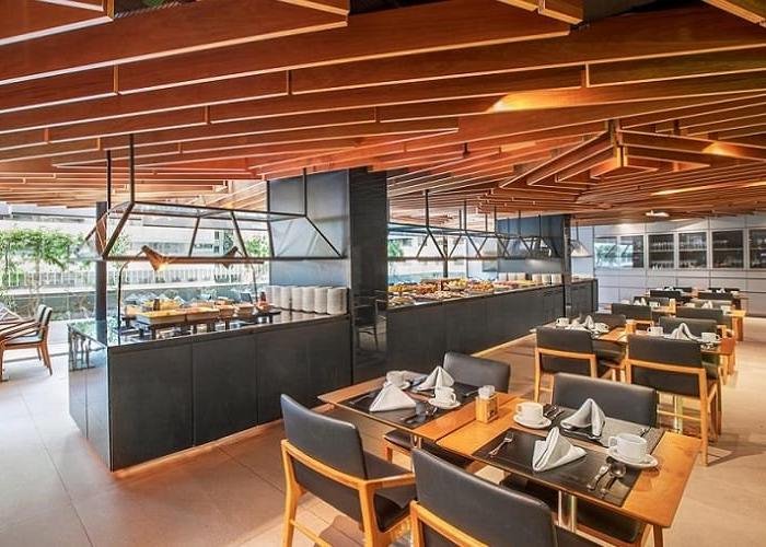 Declinio nas Vendas de Bares e Restaurantes Declinio nas Vendas de Bares e Restaurantes