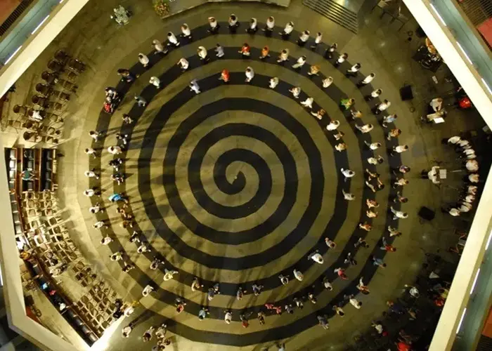 Descubra o Templo da Boa Vontade em Brasilia