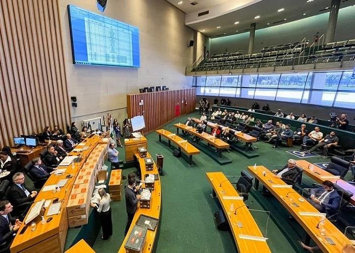 Distritais querem revogar o Dia das Vitimas do Comunismo