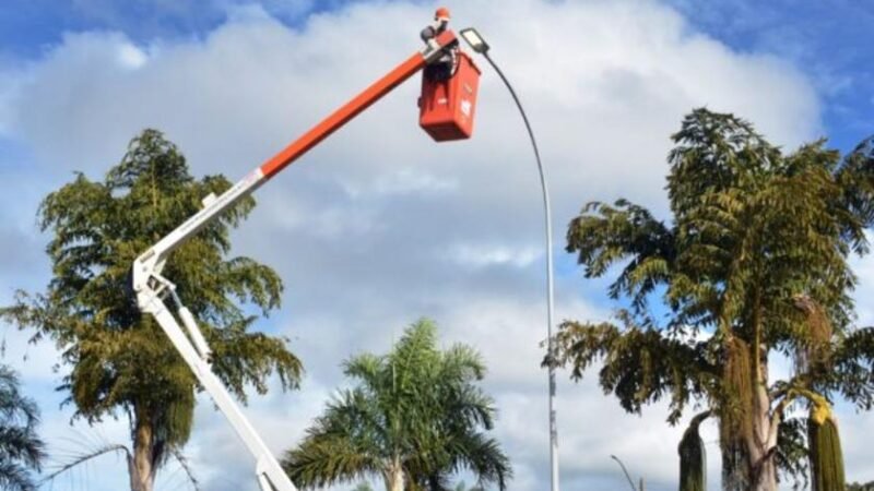 EB lança edital de mais de R$ 100 milhões para expansão da iluminação pública EB lança edital de mais de R$ 100 milhões para expansão da iluminação pública
