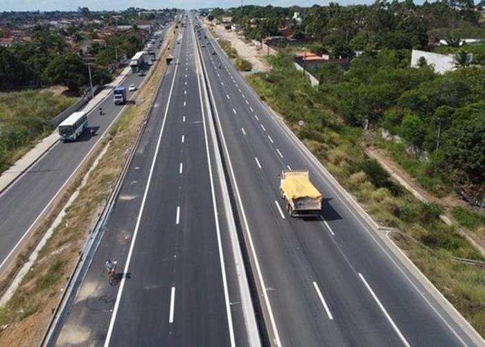 Empresas Preferem Alugar Equipamentos Pesados