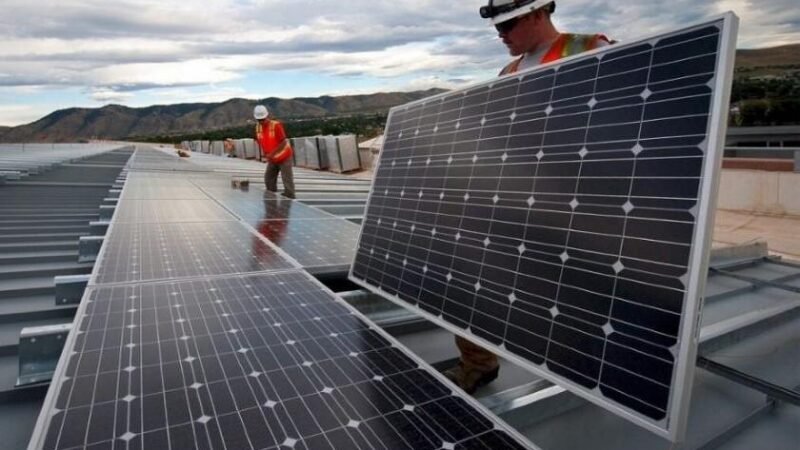 Expansão do mercado de energia solar alerta sobre cuidados com equipamentos