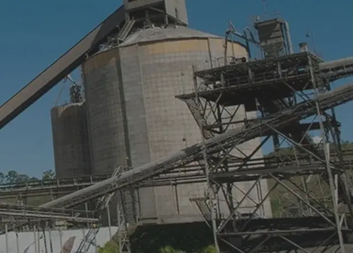 Industria de cimento busca recuperacao financeira
