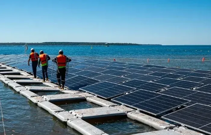 Itaipu Conclui Primeira Etapa de Usina Solar Flutuante Itaipu Conclui Primeira Etapa de Usina Solar Flutuante