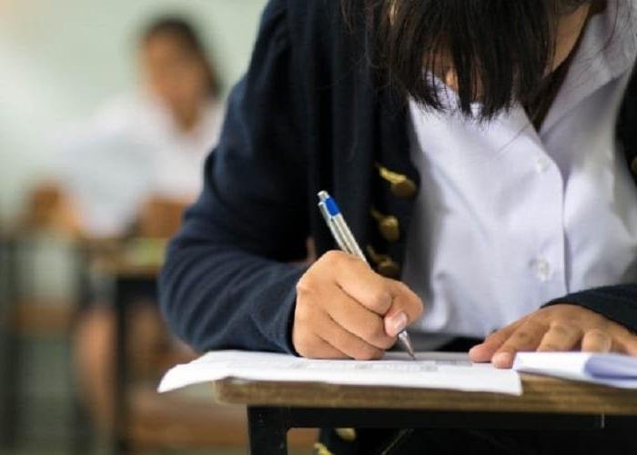 Milhoes de Candidatos Se Preparam para as Provas dos Professores Hoje Milhoes de Candidatos Se Preparam para as Provas dos Professores Hoje