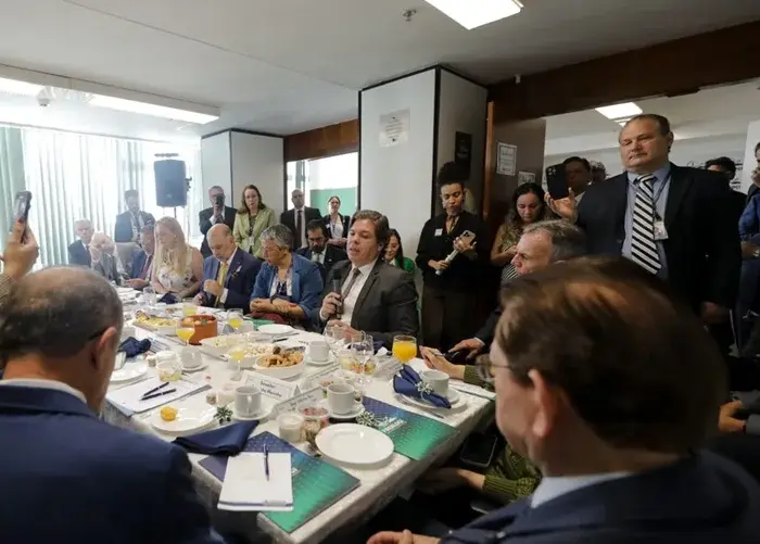 Ministro afirma que há um momento excelente nas telecomunicações