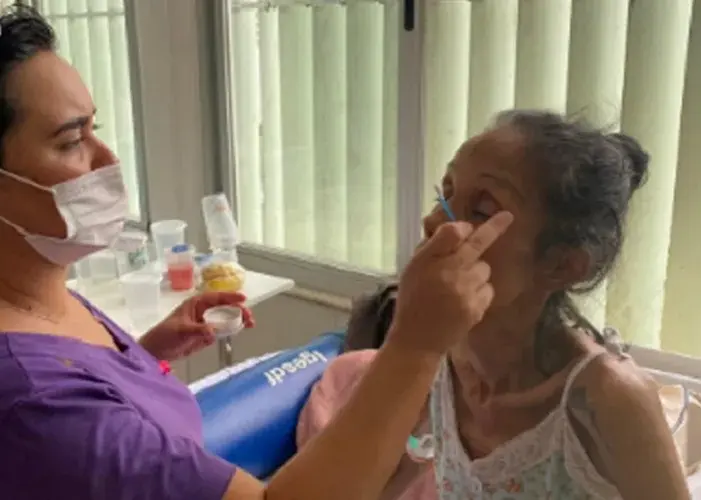 Perucas do Bem no Hospital Universitario nesta segunda-feira
