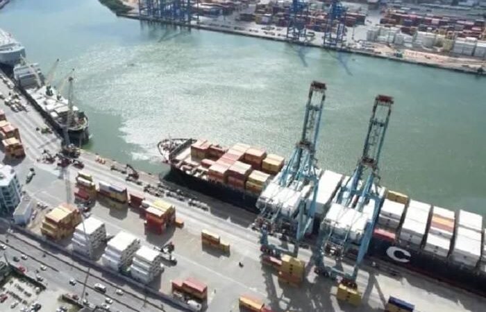 Porto de Itajai supera expectativas e alcanca maximo de cargas