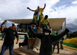 Decisão do Ministro Favorece Dois Oficiais da Policia Militar