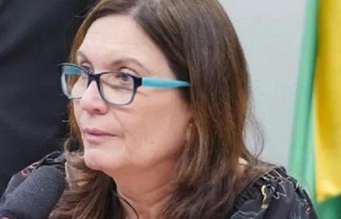 Deputados Bia Kicis e Fraga Apoiam Pedido de Comissao Parlamentar de Inquerito do Banco de Brasilia Deputados Bia Kicis e Fraga Apoiam Pedido de Comissao Parlamentar de Inquerito do Banco de Brasilia