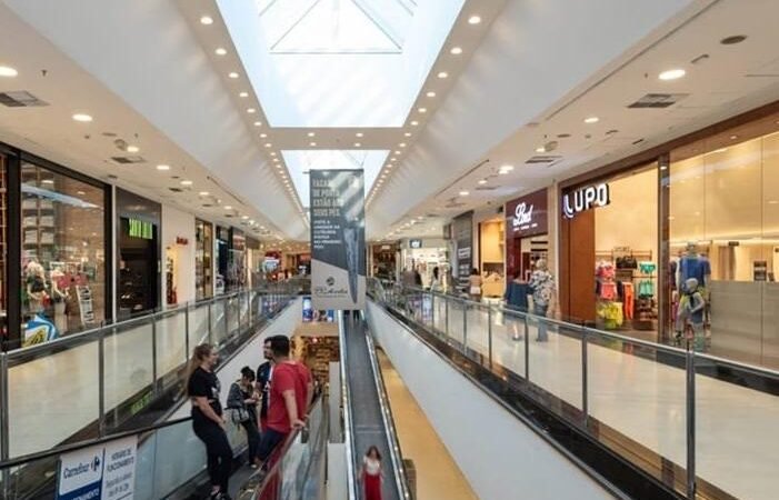 Maioria Pretende Utilizar o Decimo Terceiro Salario na Black Friday