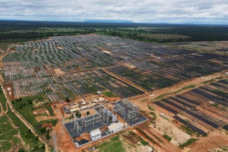 Para avançar em descarbonização, Assaí anuncia entrada no modelo de autoprodução de energia