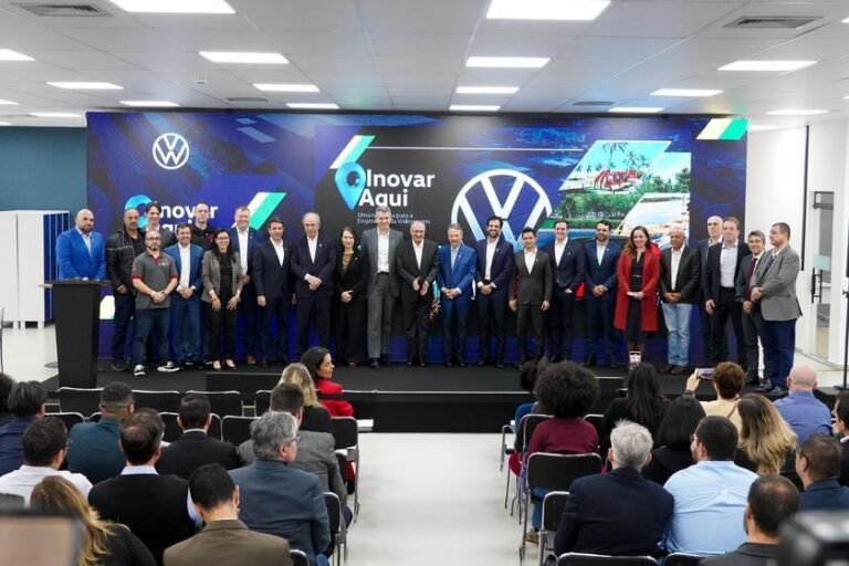 Todo Volkswagen desenvolvido na região América do Sul terá versões eletrificadas a partir de 2026