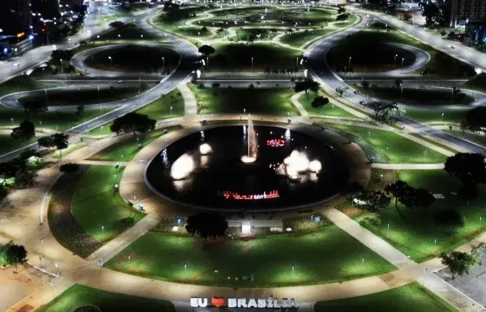 Trocando a Iluminação do Plano Piloto Trocando a Iluminação do Plano Piloto