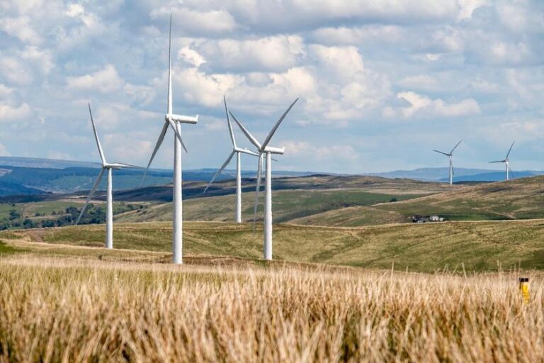 Aneel libera 76,8 MW para operação comercial e teste